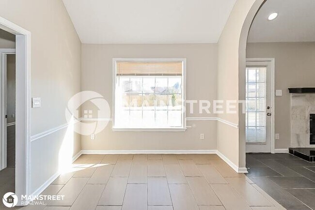 Foto del edificio - 5366 ANNANDALE DR, Memphis City, TN 38125