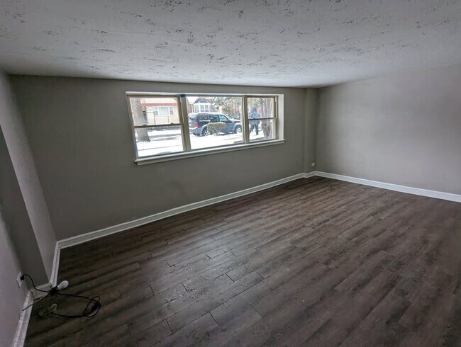 Foto del edificio - 7159 S Francisco Ave