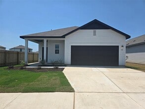 Building Photo - 501 McFadin Wy