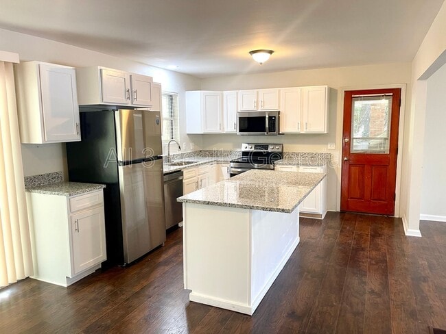 Foto del edificio - 5435 Winstead Ct SW