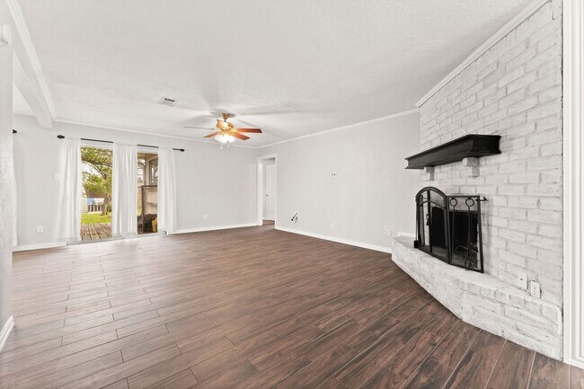 Foto del edificio - 12730 Lake Conroe Hills Dr