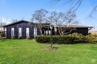 Building Photo - 6285 Sharon Woods Blvd