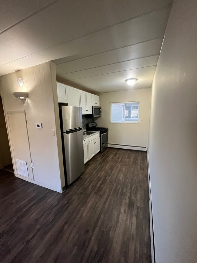 Foto del edificio - 800 W Church St