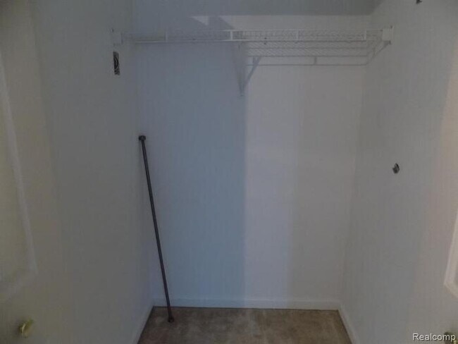Building Photo - 47524 Ormskirk Dr