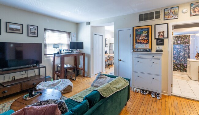 Building Photo - Great location with large Deck