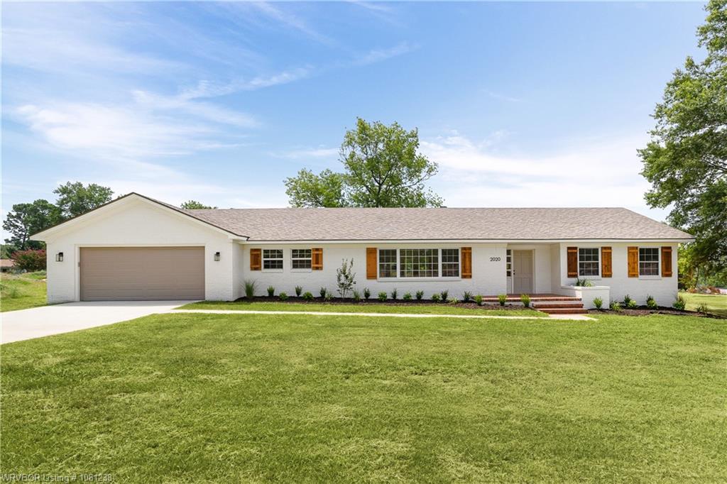 Foto principal - 2020 Country Club Ave
