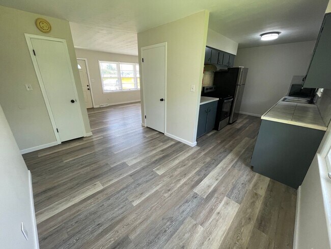 Foto del edificio - 2207 Clark Ln