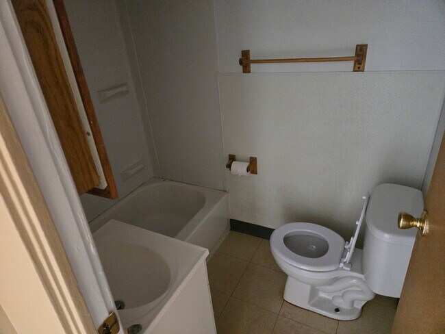 Foto del edificio - 229 N Clinton St