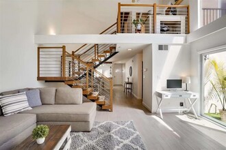 Building Photo - 513 Willow St