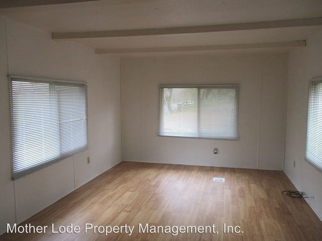 Building Photo - 2 br, 1 bath House - 18475 Jamestown Road