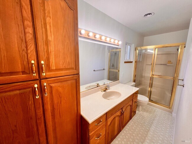 Foto del edificio - 851 Rolling Green Dr