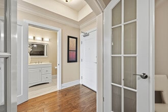 Building Photo - 9123 Strada Pl