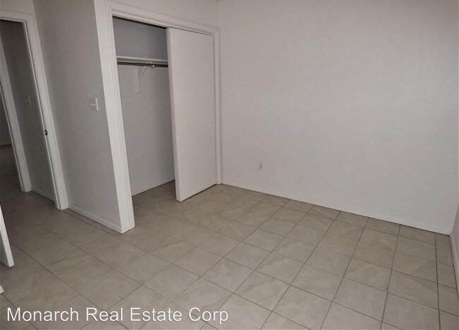 Building Photo - 4060 Tellbrook Rd