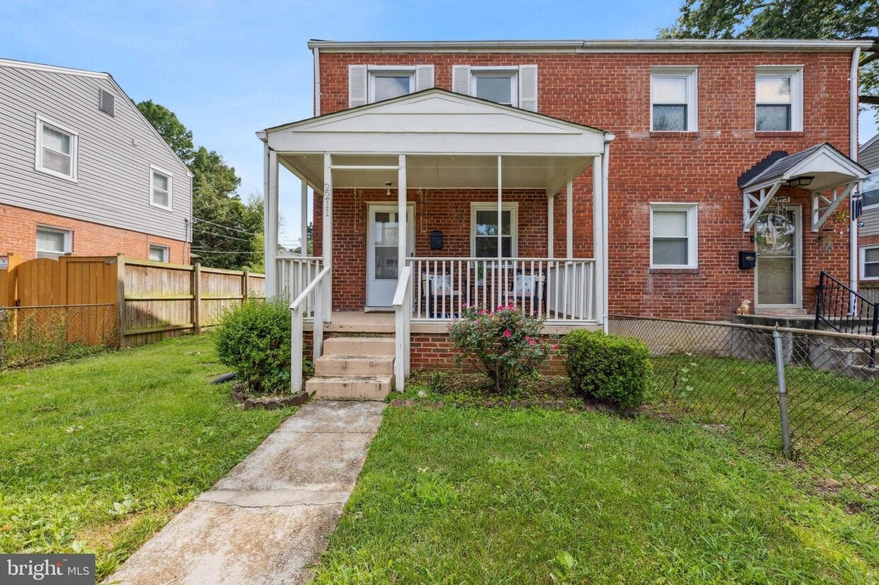 Foto del edificio - 2211 Arlington Terrace