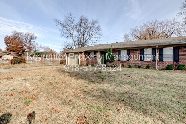 Foto del edificio - Beautiful 2bed/2bath Duplex!!