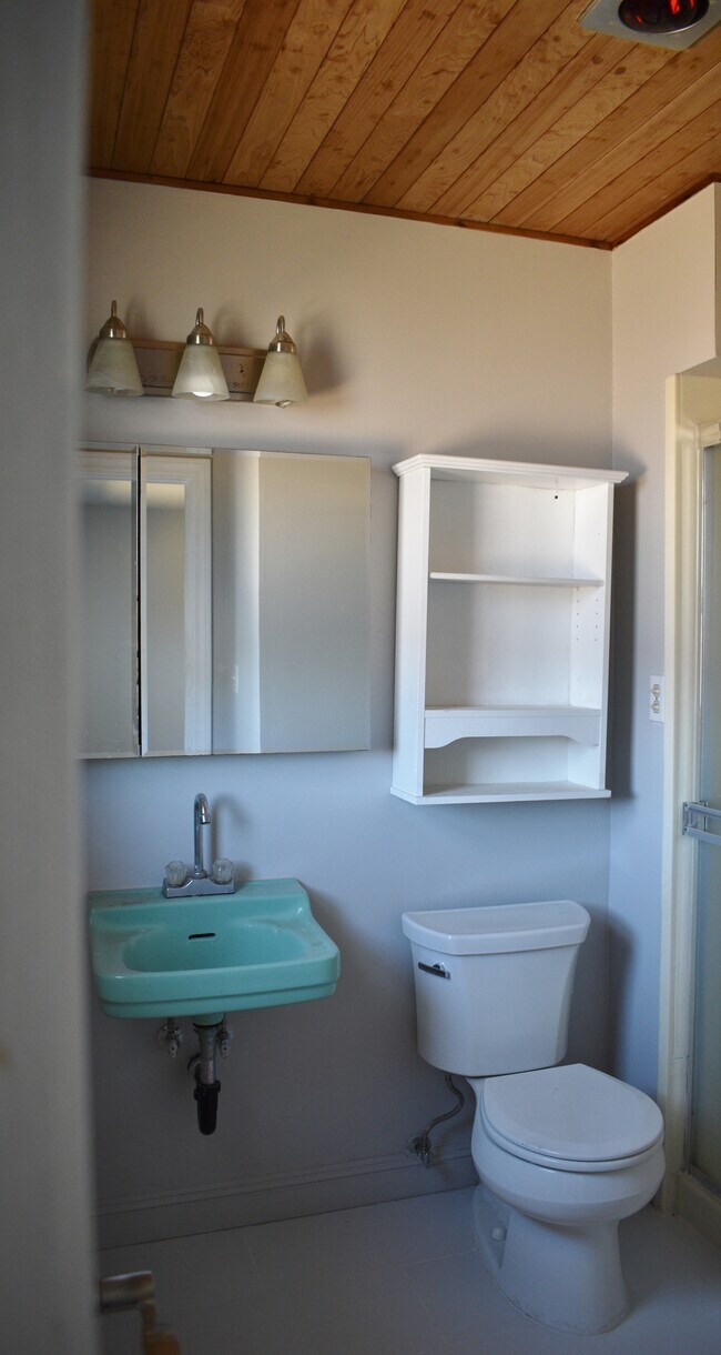 Building Photo - 5138 Eggers Dr