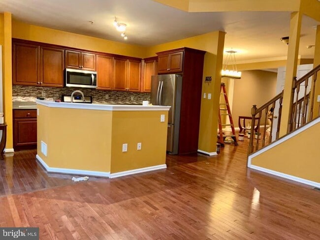 Building Photo - 34 Madison Way