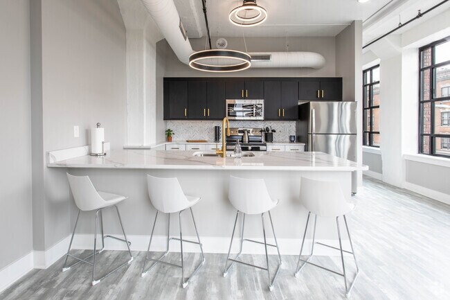 1 Hab, 1 baño: 778 ft² - Graphic Arts Lofts