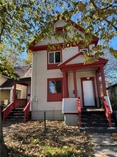 Building Photo - 1070 S Geddes St Building Photo - 1070 S Geddes St