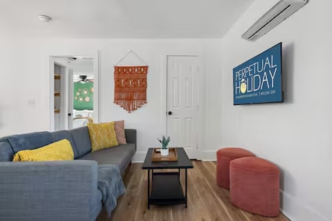 Building Photo - 4995 Chateau Ave