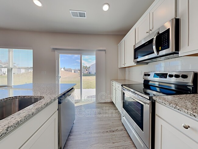 Building Photo - 730 Pointe Andrews Drive