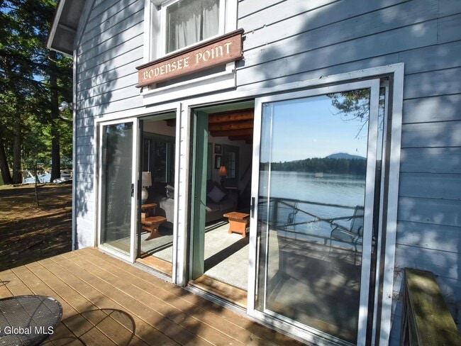 Building Photo - 35 Huddle Ln