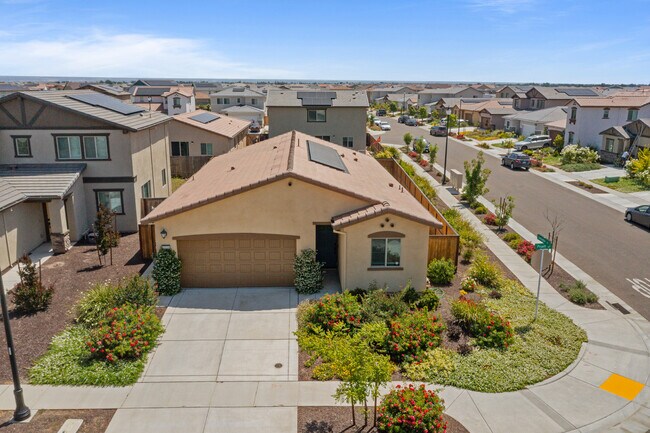 Building Photo - 3324 Pruett Dr