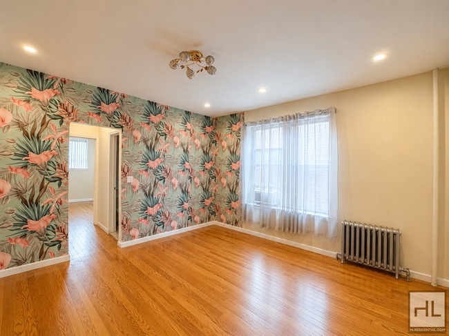 Building Photo - 43 AVENUE