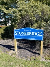 Building Photo - 204 Stonebridge Blvd