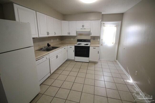 10140 Guidy Ln Pensacola Fl 32514 House For Rent In Pensacola Fl Apartments Com