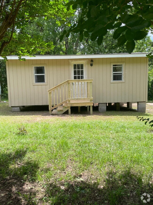 Building Photo - 1060 W I-20 Access Rd