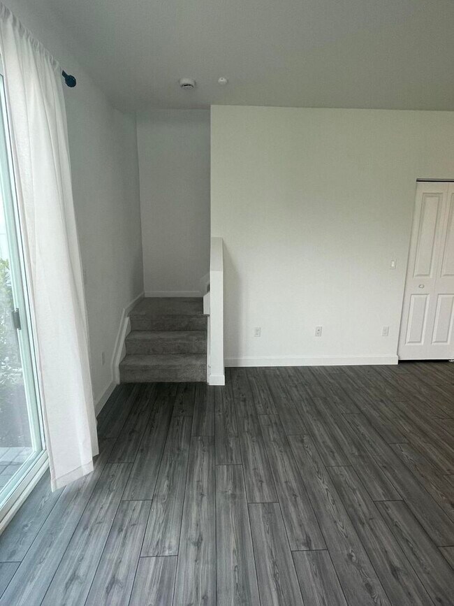 Foto del edificio - 4645 Lake Worth Rd