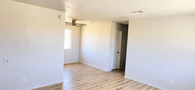 Building Photo - 6474 Camarilla Ave