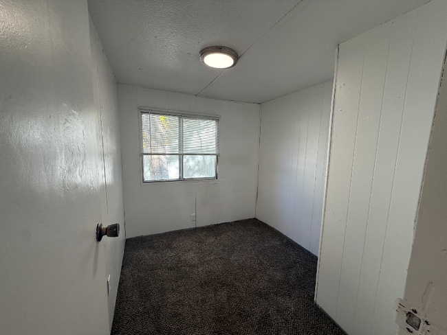 Building Photo - 2006 10th Ave N