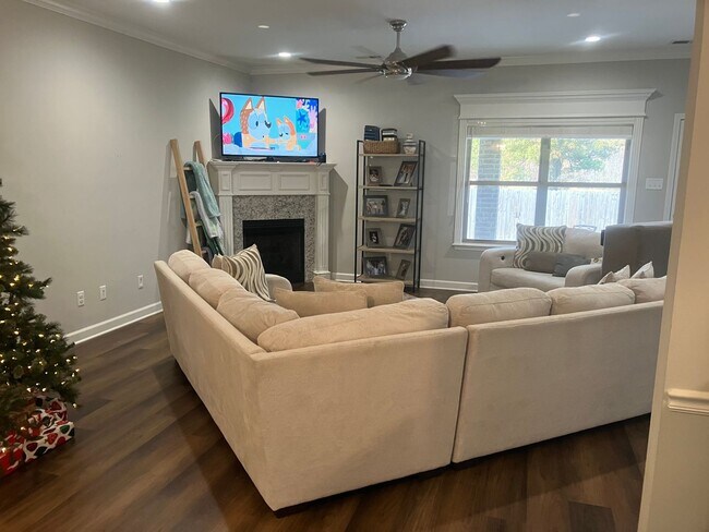 Foto del edificio - 5405 Rope Trl