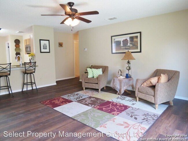 Building Photo - 3 br, 2 bath House - 5440 Villa Mercedes