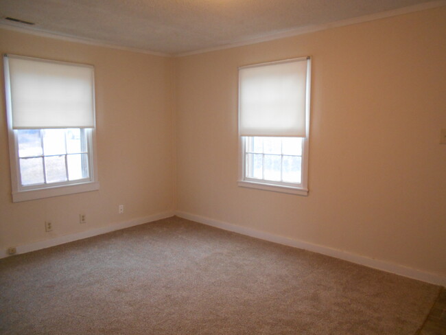 Foto del edificio - 3865 Roseberry St