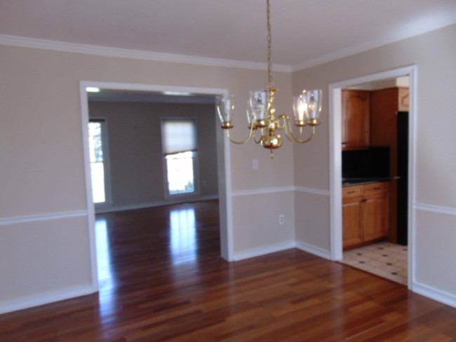 Building Photo - 1509 Peartree Ct