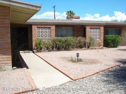 Foto principal - 3 br, 3 bath House - 3565 E. Calle Del Prado