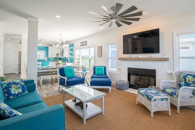 Foto del edificio - FURNISHED OFF-SEASON MONTHLY RENTAL - STAR...