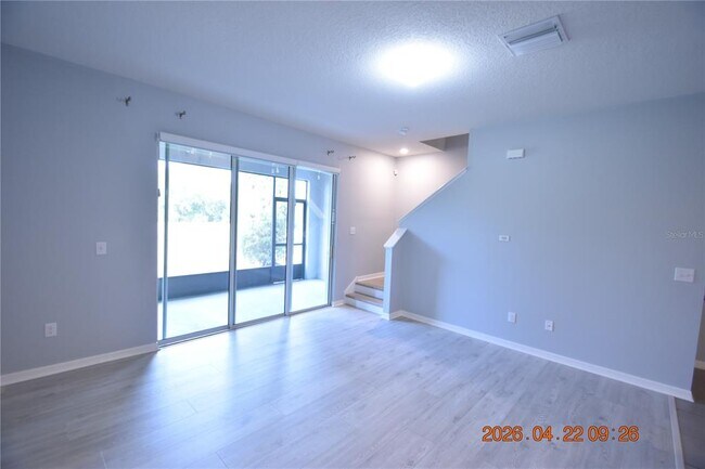 Foto del edificio - 8651 Falling Blue Pl