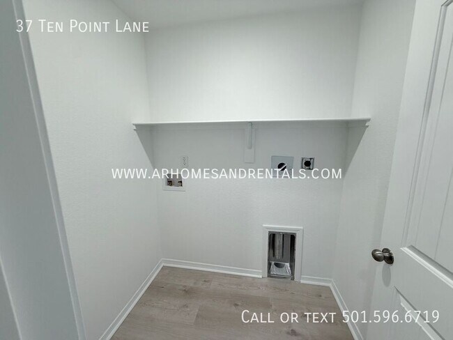 Foto del edificio - 37 10 Point Ln