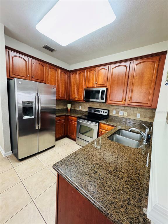 Foto del edificio - 6908 Sperone St