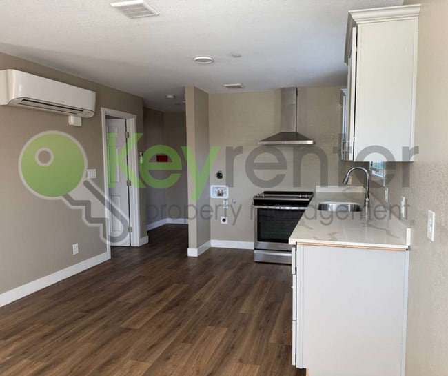 Building Photo - 4403 6th Ave