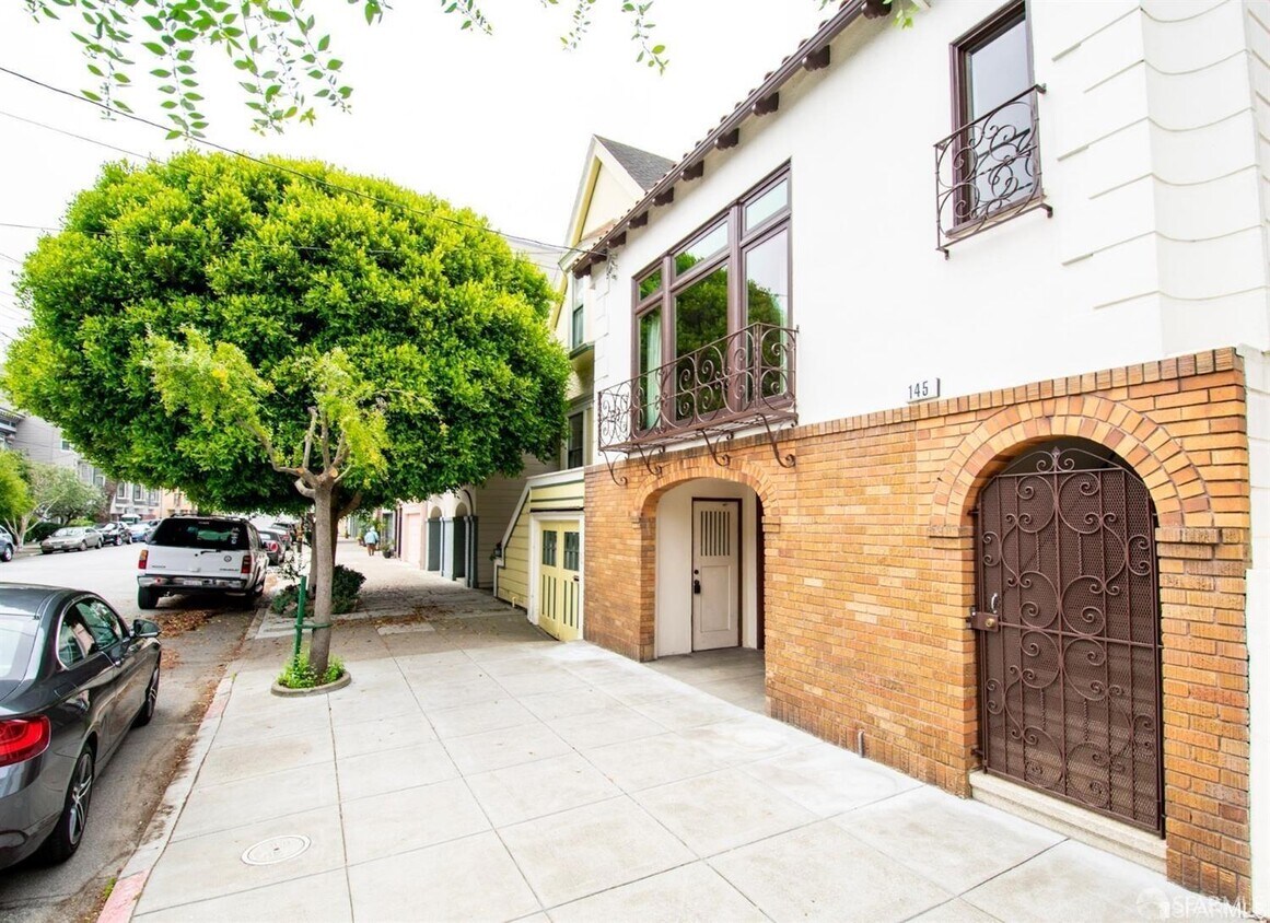 Foto principal - 145 11th Ave