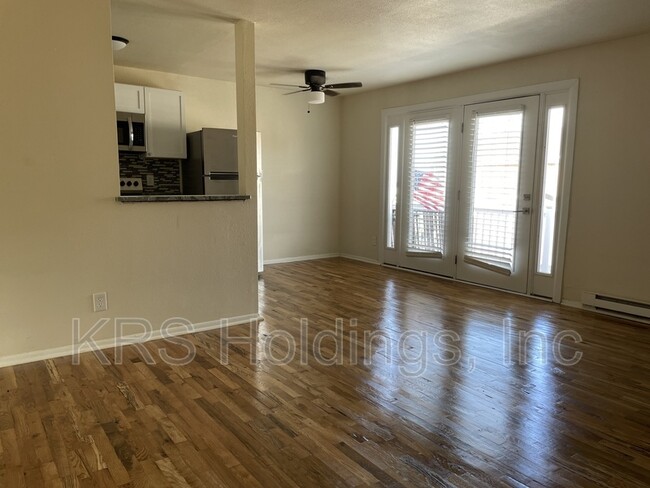 Building Photo - 946 W Ocean View Ave