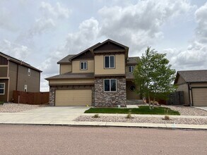 Building Photo - 7727 Forest Valley Loop