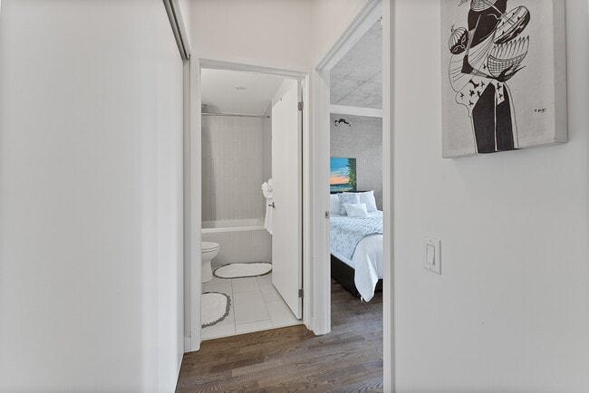 Building Photo - 25 Oxley St