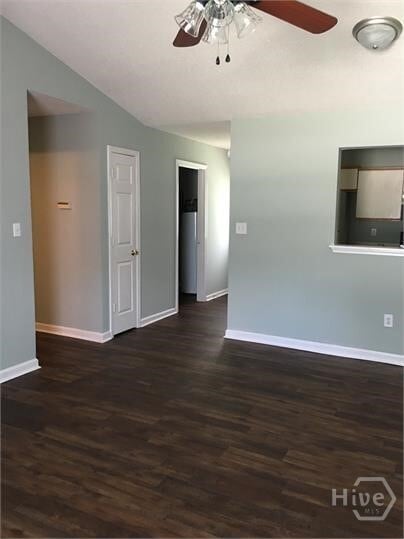 Foto del edificio - 141 Lavender Lakes Dr