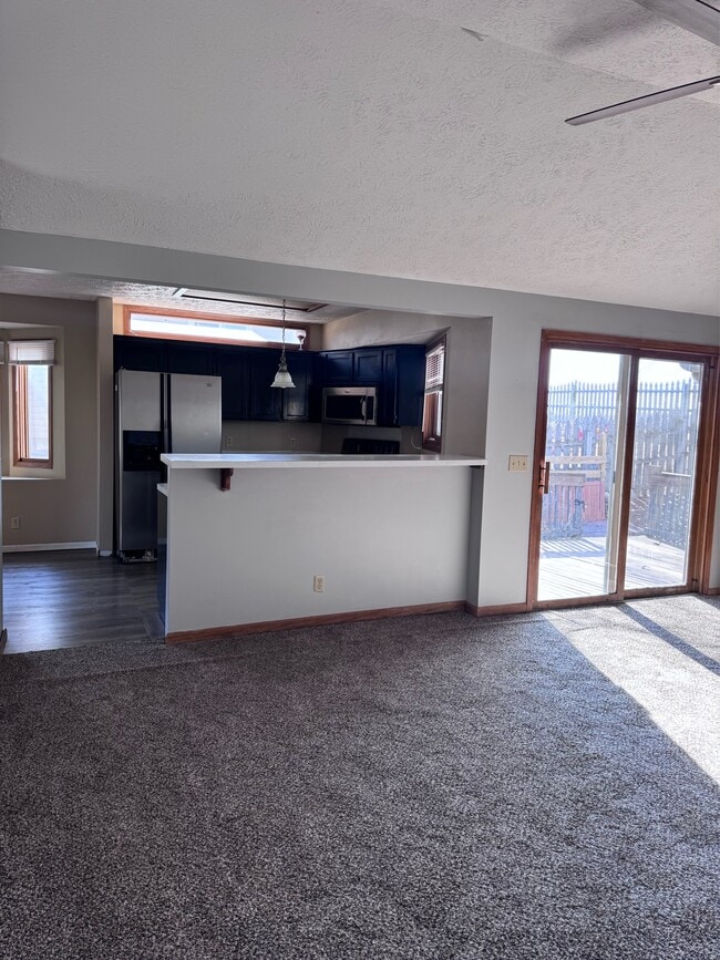 Building Photo - 7804 S 71st Ave